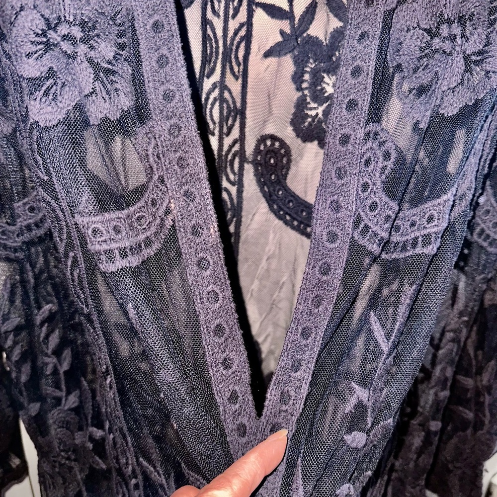 EUC LACE MESH KIMONO KNEE LENGTH - Picture 5 of 9